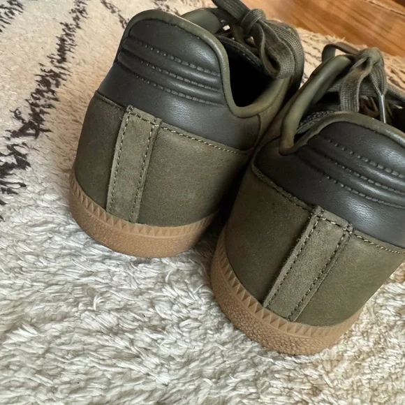 Adidas Samba - Olive Strata - Men’s 6 / Women’s 7 - Picture 4 of 6
